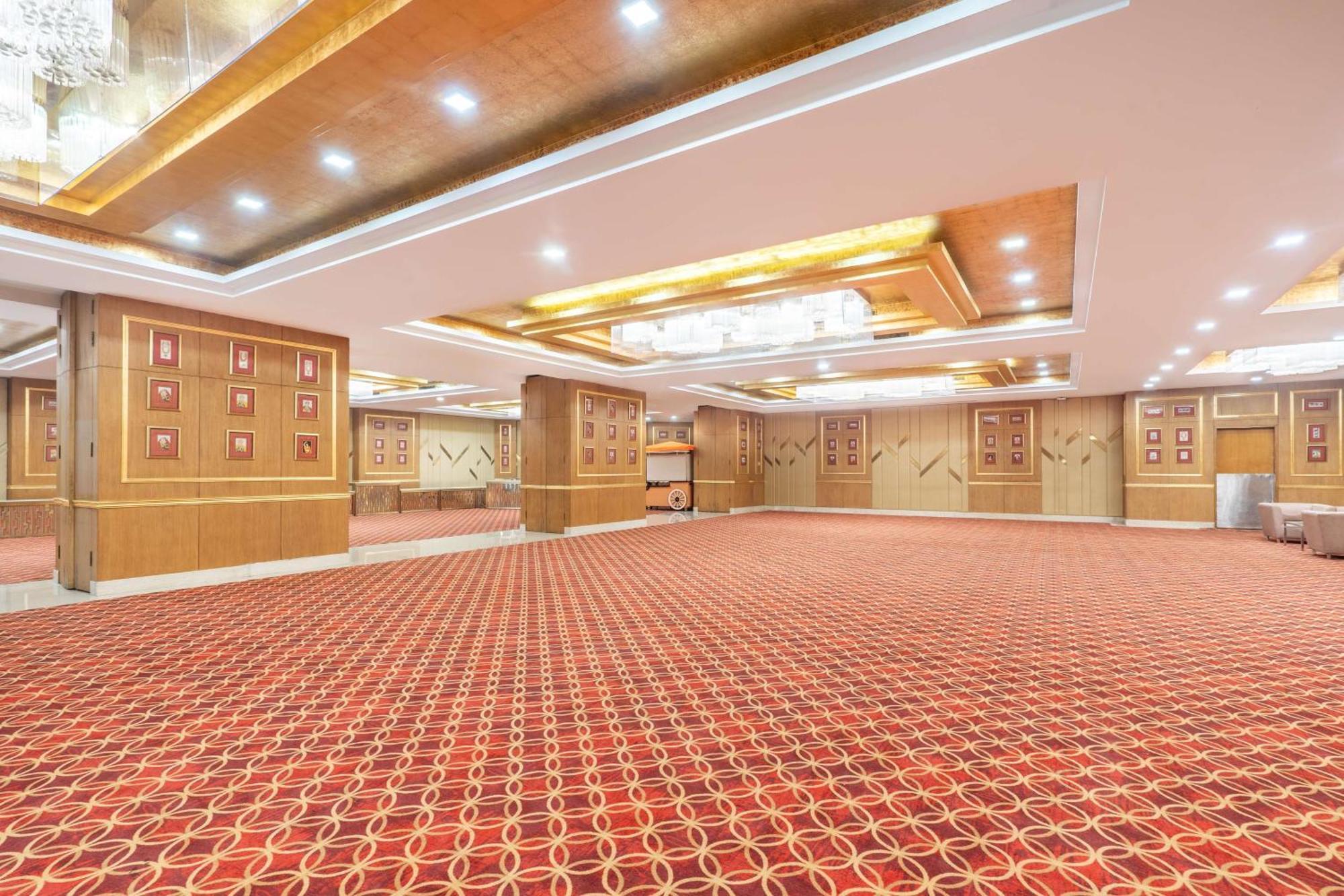 古尔冈市中心索赫纳路丽笙酒店 外观 照片